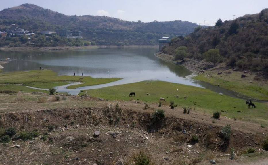 Estado de México – Analizan calidad del agua de la Presa Madín ante malos olores (El Sol de Toluca)
